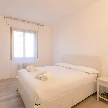 Modern 2 Bedrooms Tortona Via Savona - Mirable Pm Apartment