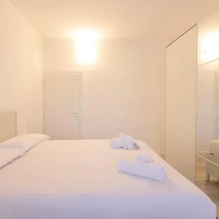 Modern 2 Bedrooms Tortona Via Savona - Mirable Pm Apartment Milan